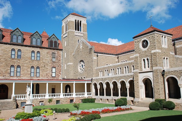 蘇比亞科中學 Subiaco Academy